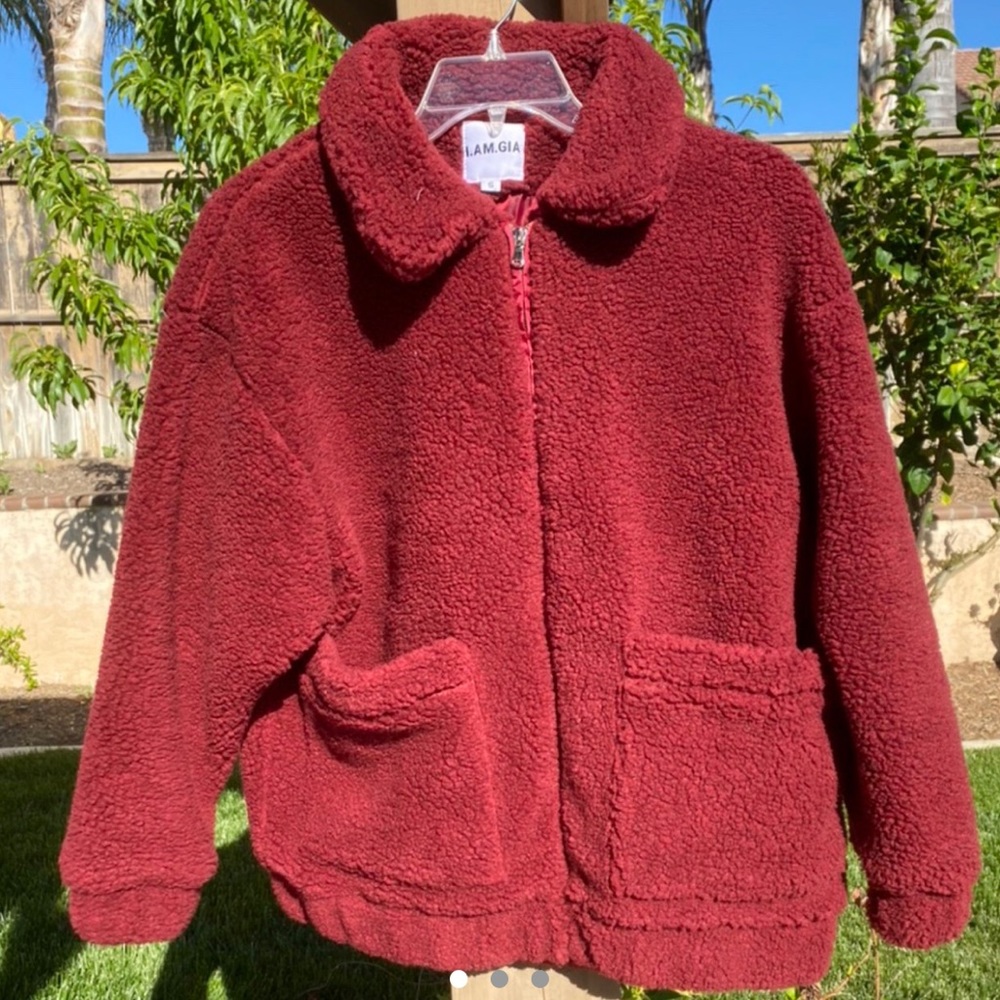 Iamgia pixie coat in burgundy - Picture 2 of 3